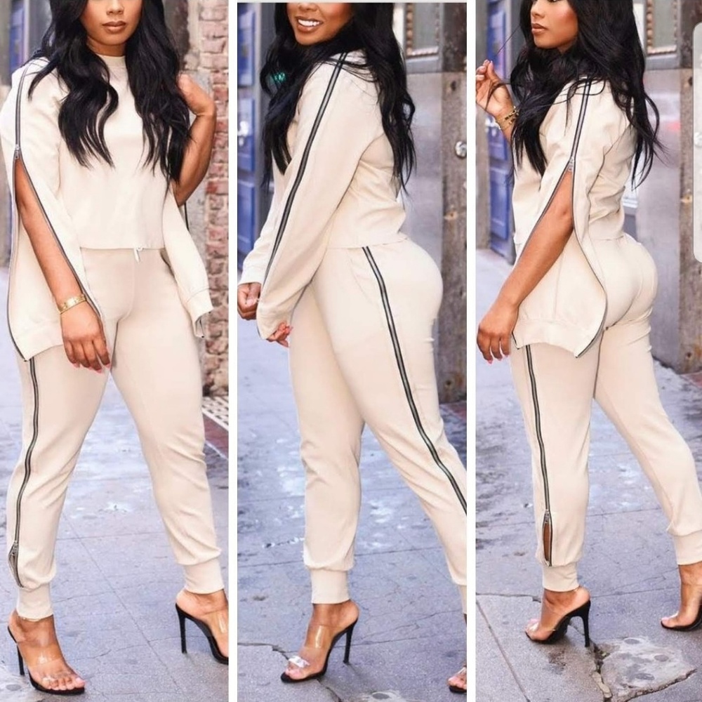 New! Zipper Jogger Set